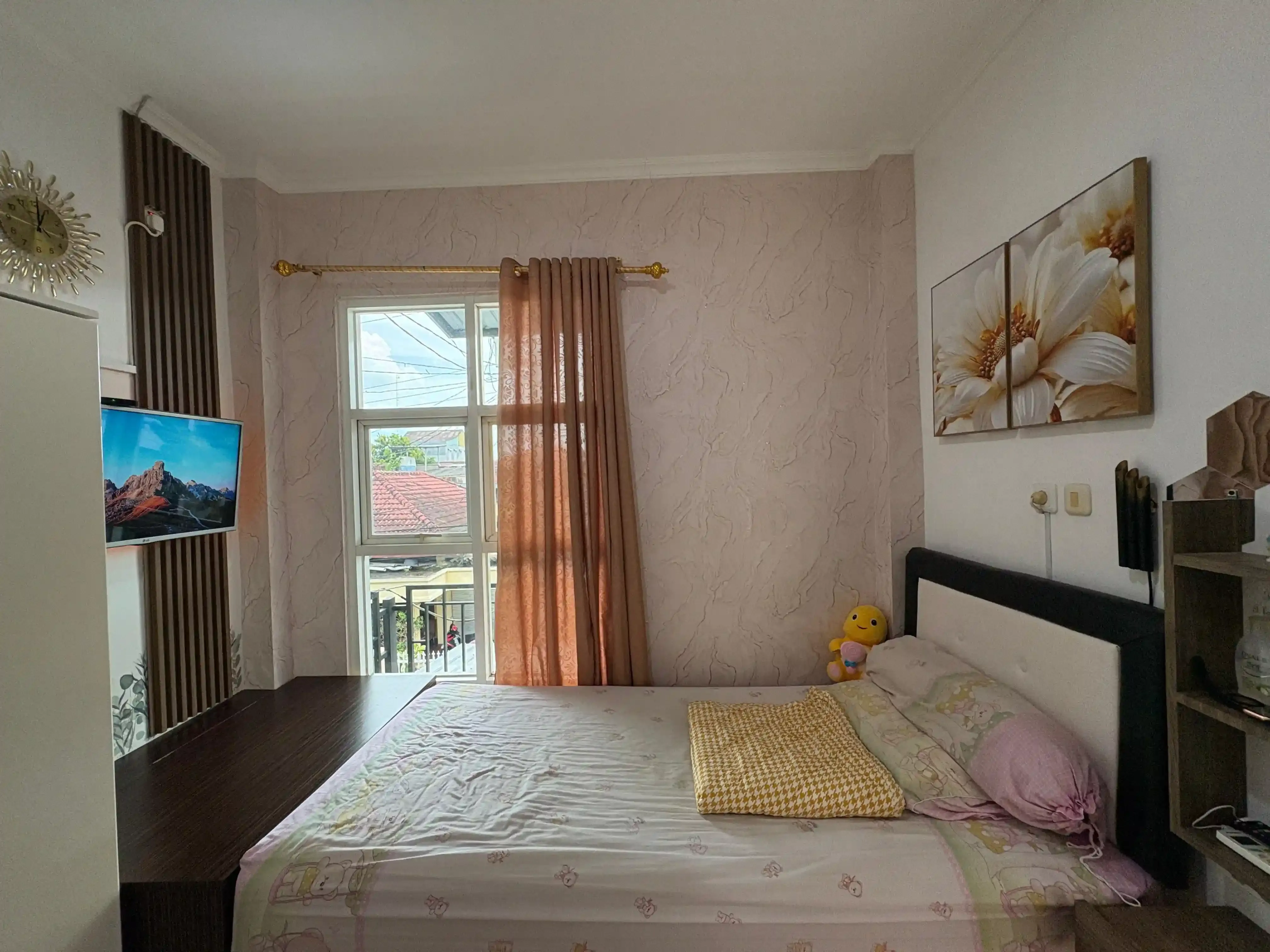 Kamar Kecil (3×3.5 m²) - Kost Putri Pagar Ungu